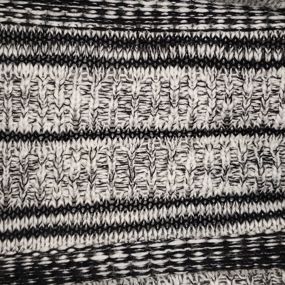 Black & White Fringe Cardigan 🖤 Sx XL 🧶 Boho Knit - Picture 2 of 4